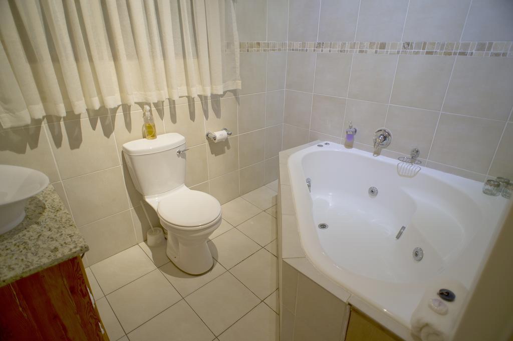 בלומפונטייין The Willows Guesthouse חדר תמונה